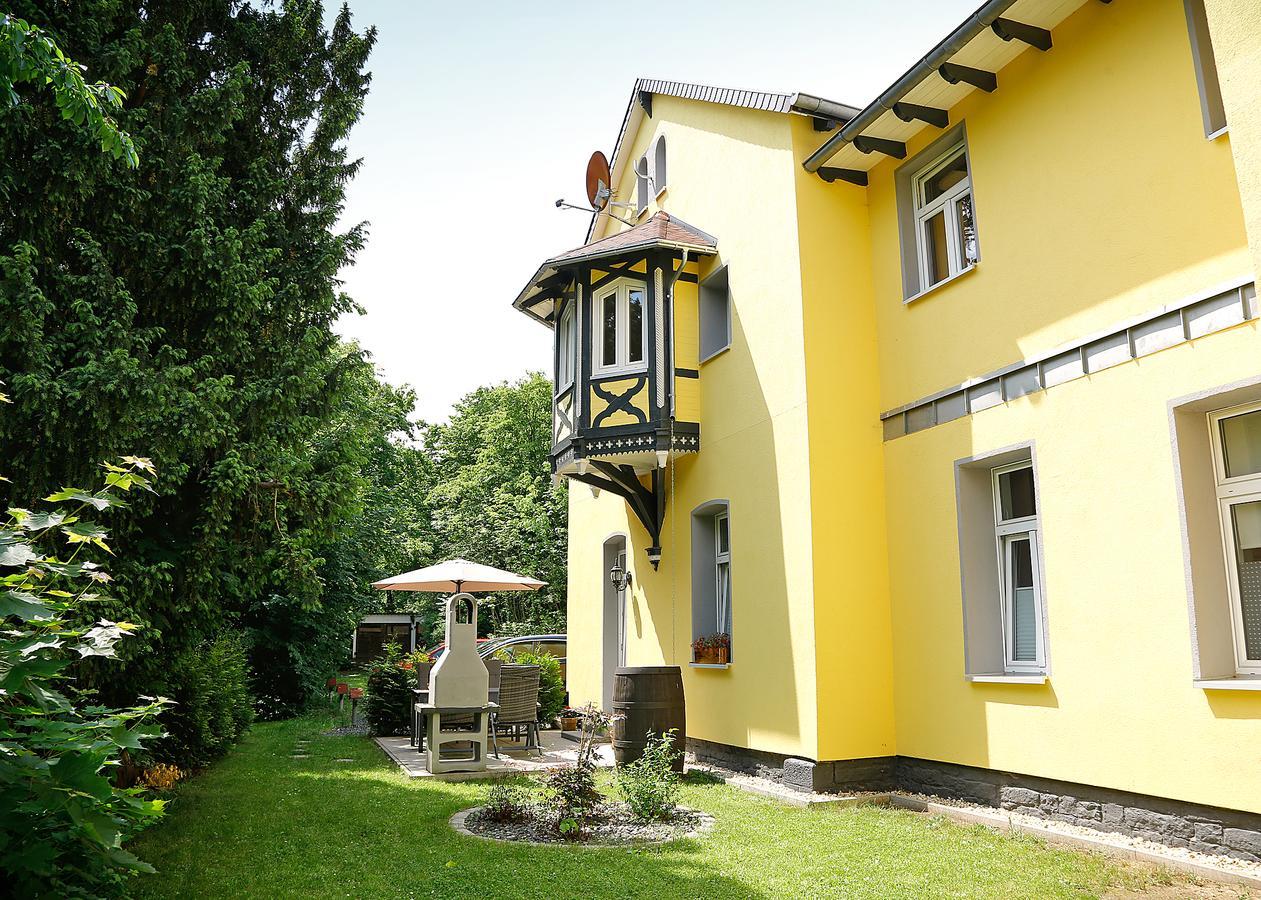 Haus Eveline - Ferienwohnungen Unterhalb Der Wartburg - Eisenach Exteriör bild
